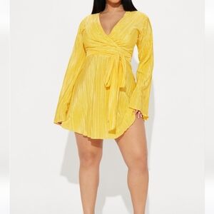 Plisse mini yellow dress